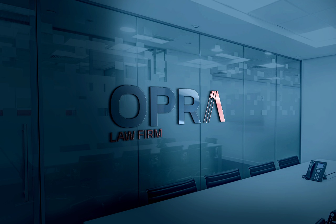 MENGENAL PERAN PARALEGAL DAN ADVOKAT DALAM SISTEM HUKUM INDONESIA